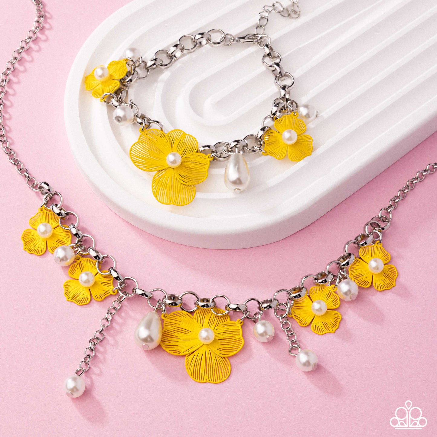 Whimsical Ware - yellow - Paparazzi complete set