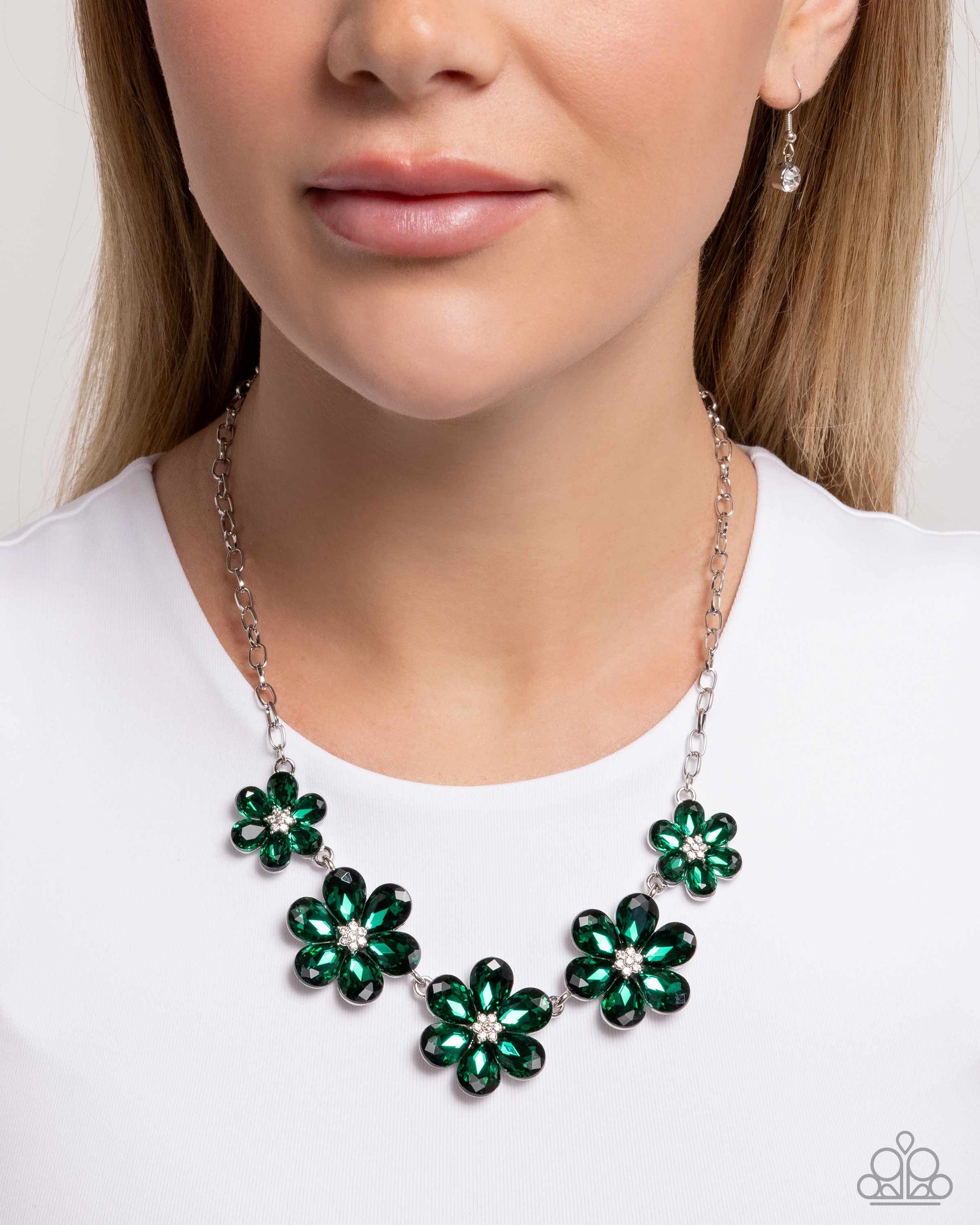 Whimsical Way - green - Paparazzi necklace