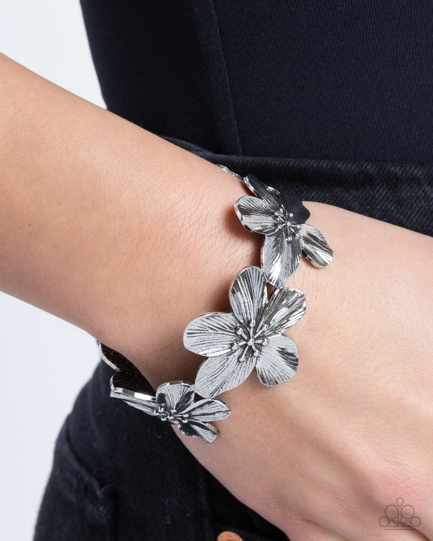 Whimsical Worth - silver - Paparazzi bracelet