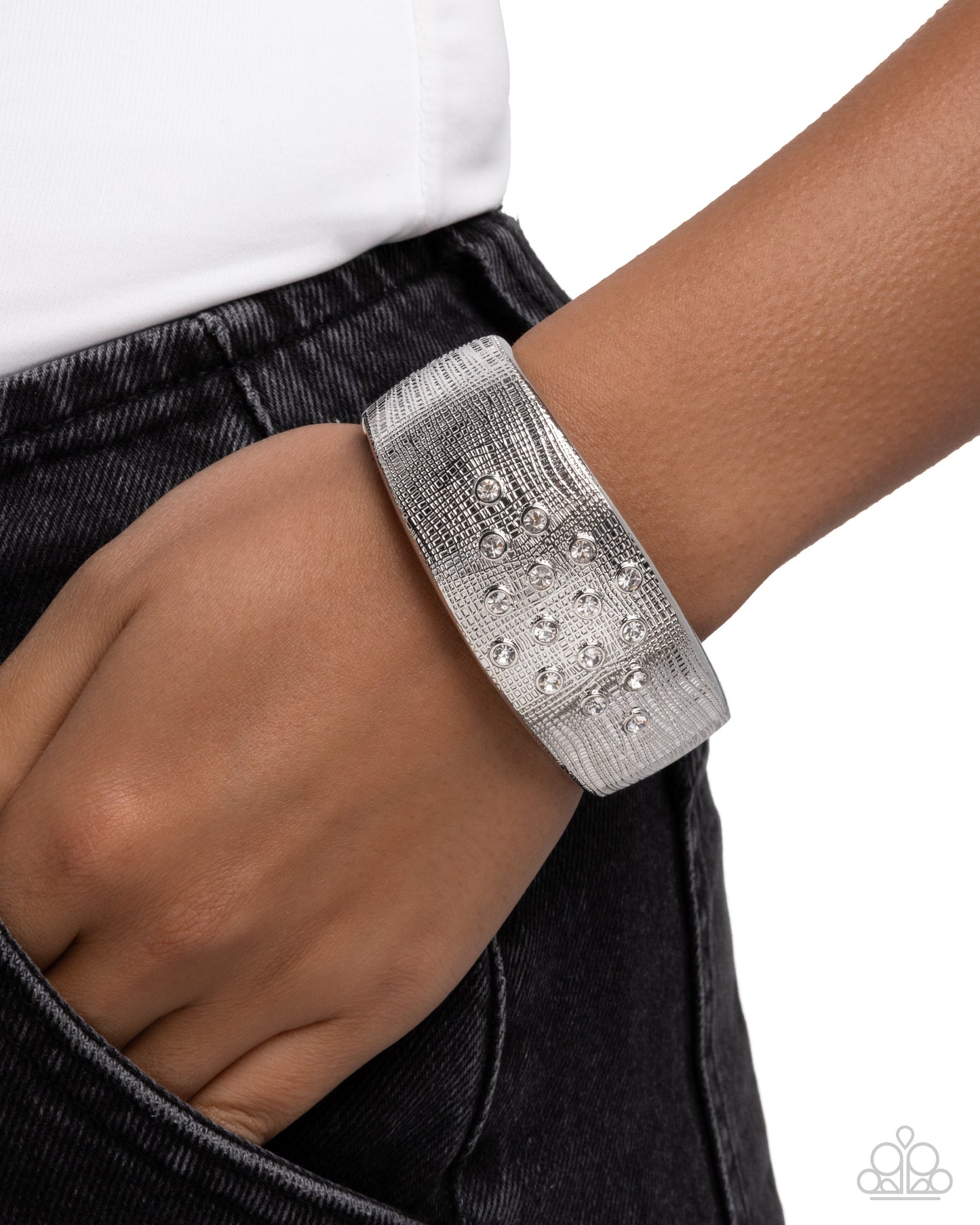 Whispered Wealth - white - Paparazzi bracelet