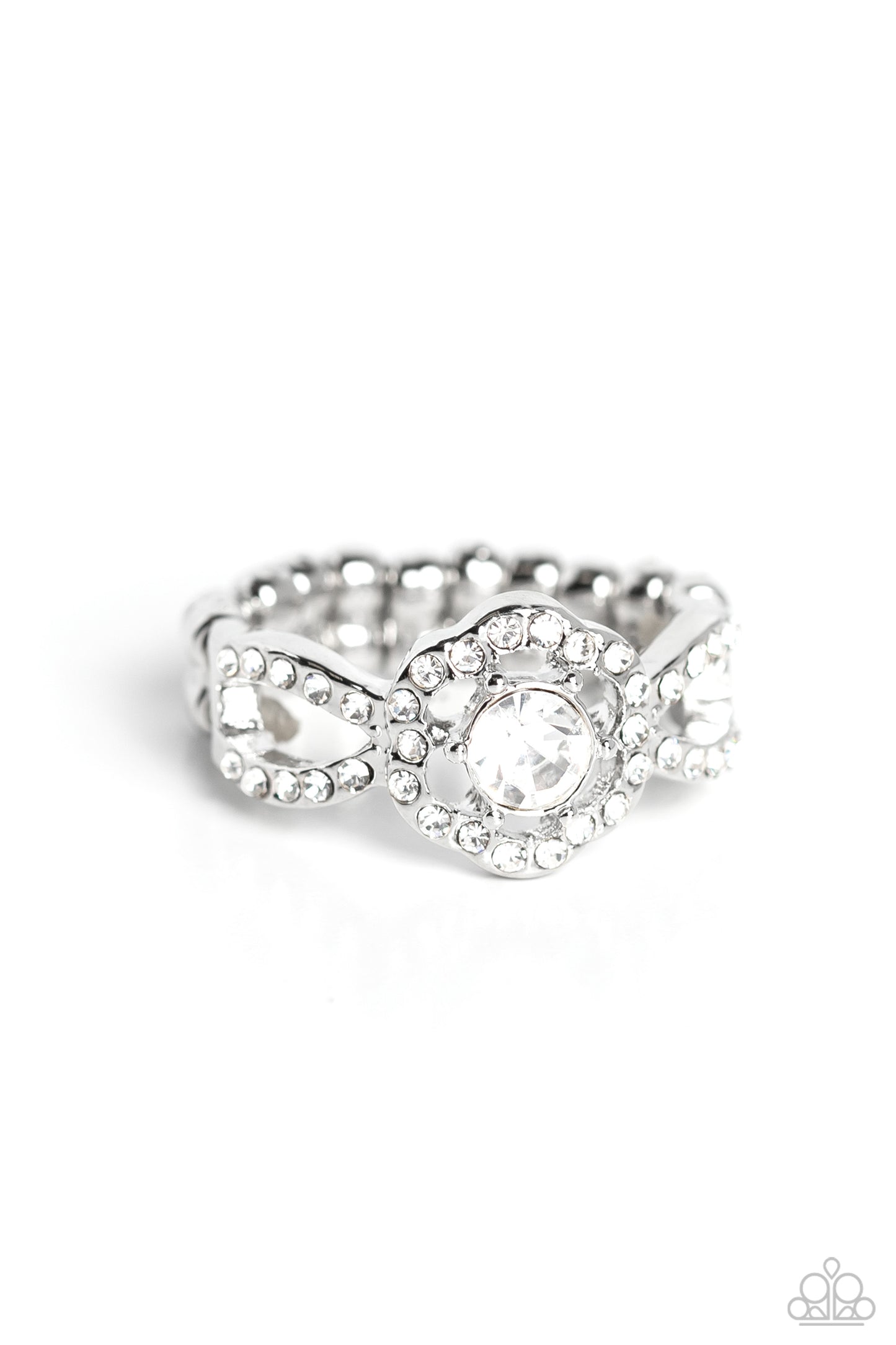 Will FLOWER - white - Paparazzi ring