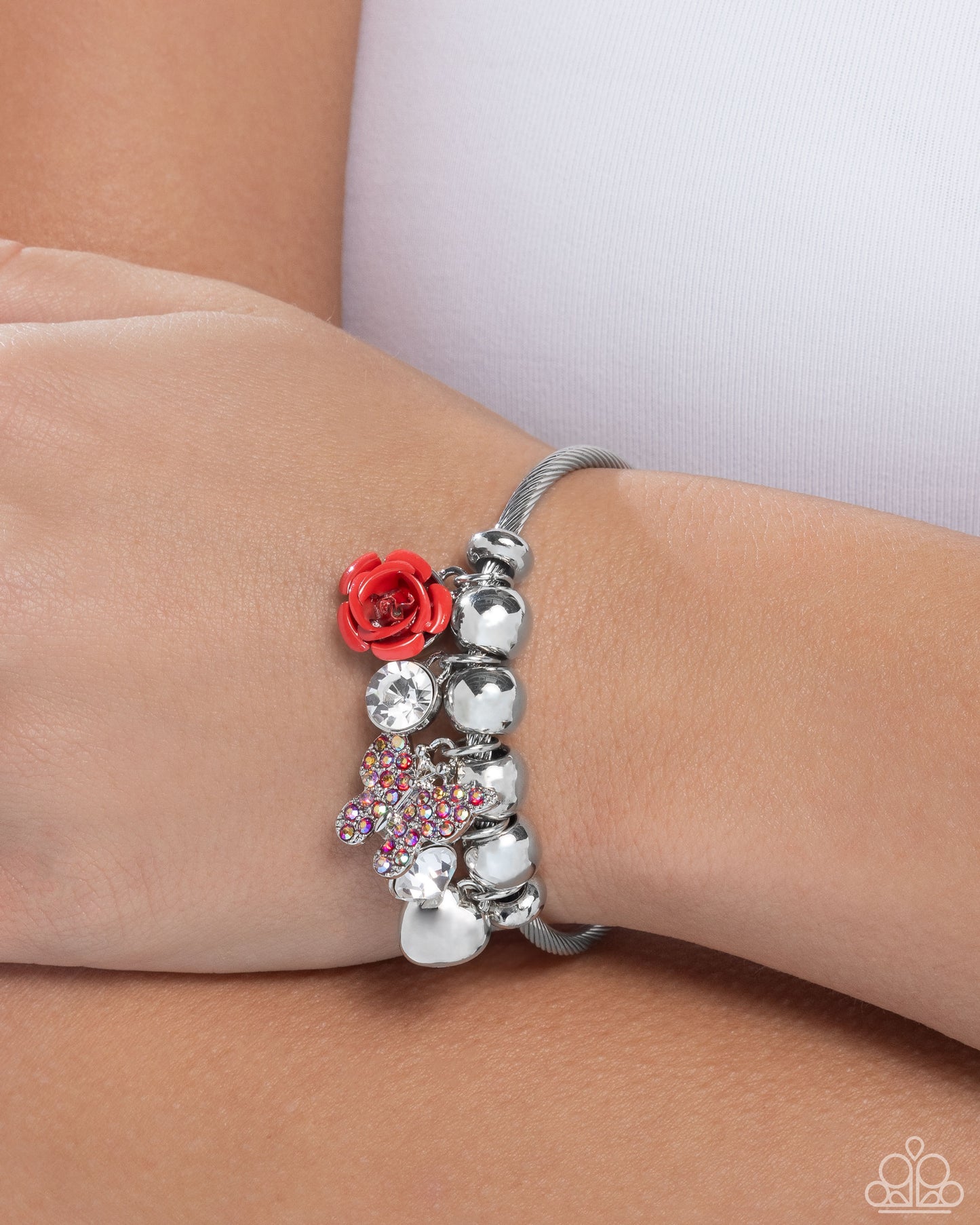 Windblown Whimsy - red - Paparazzi bracelet