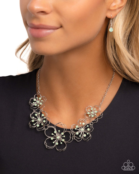 Wiry Wallflowers - green - Paparazzi necklace