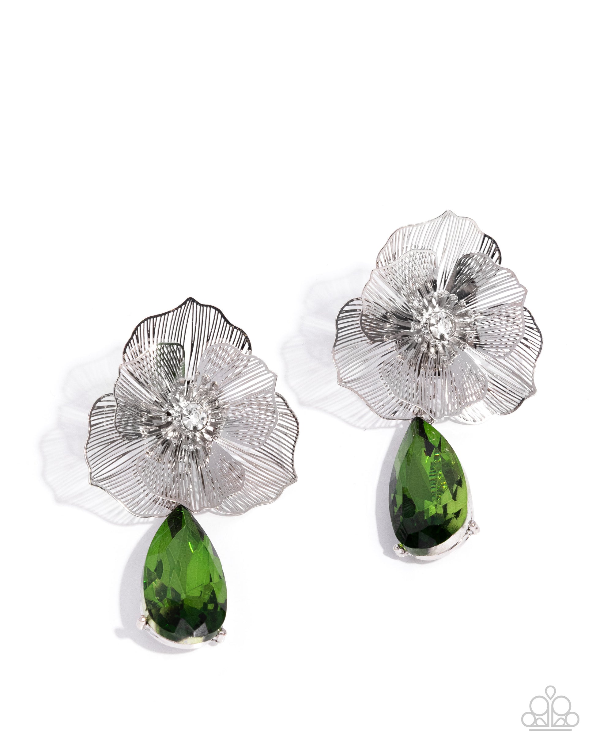 Wiry Waltz - green - Paparazzi earrings