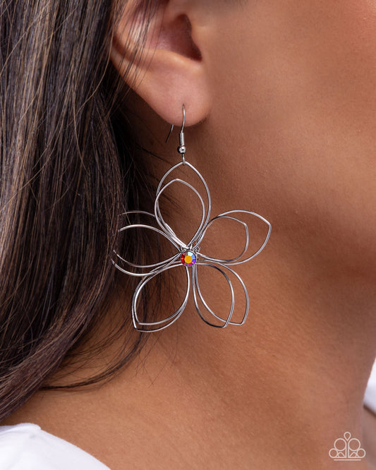 Wiry Whisper - red - Paparazzi earrings