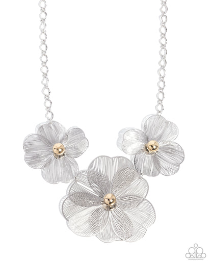 Wiry Wreath - silver - Paparazzi necklace