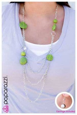 Green for Glory - Paparazzi necklace