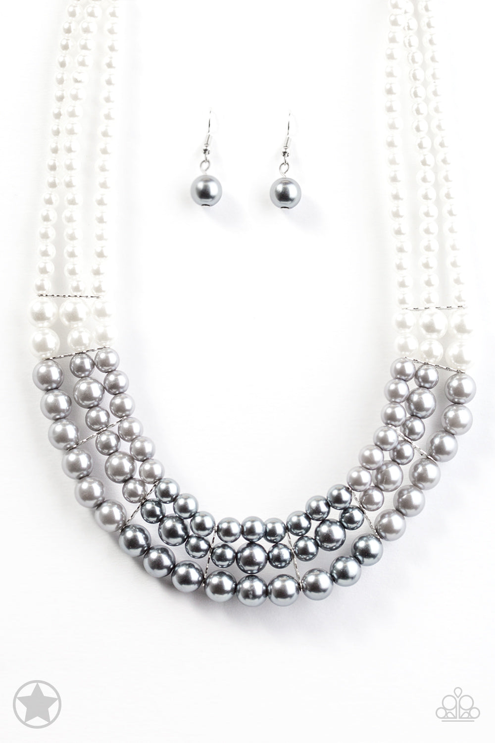 Lady In Waiting - silver - Paparazzi necklace