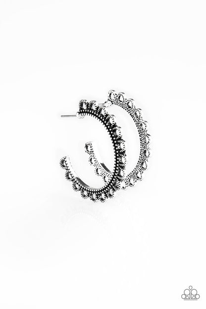 Bohemian Bliss - silver - Paparazzi earrings