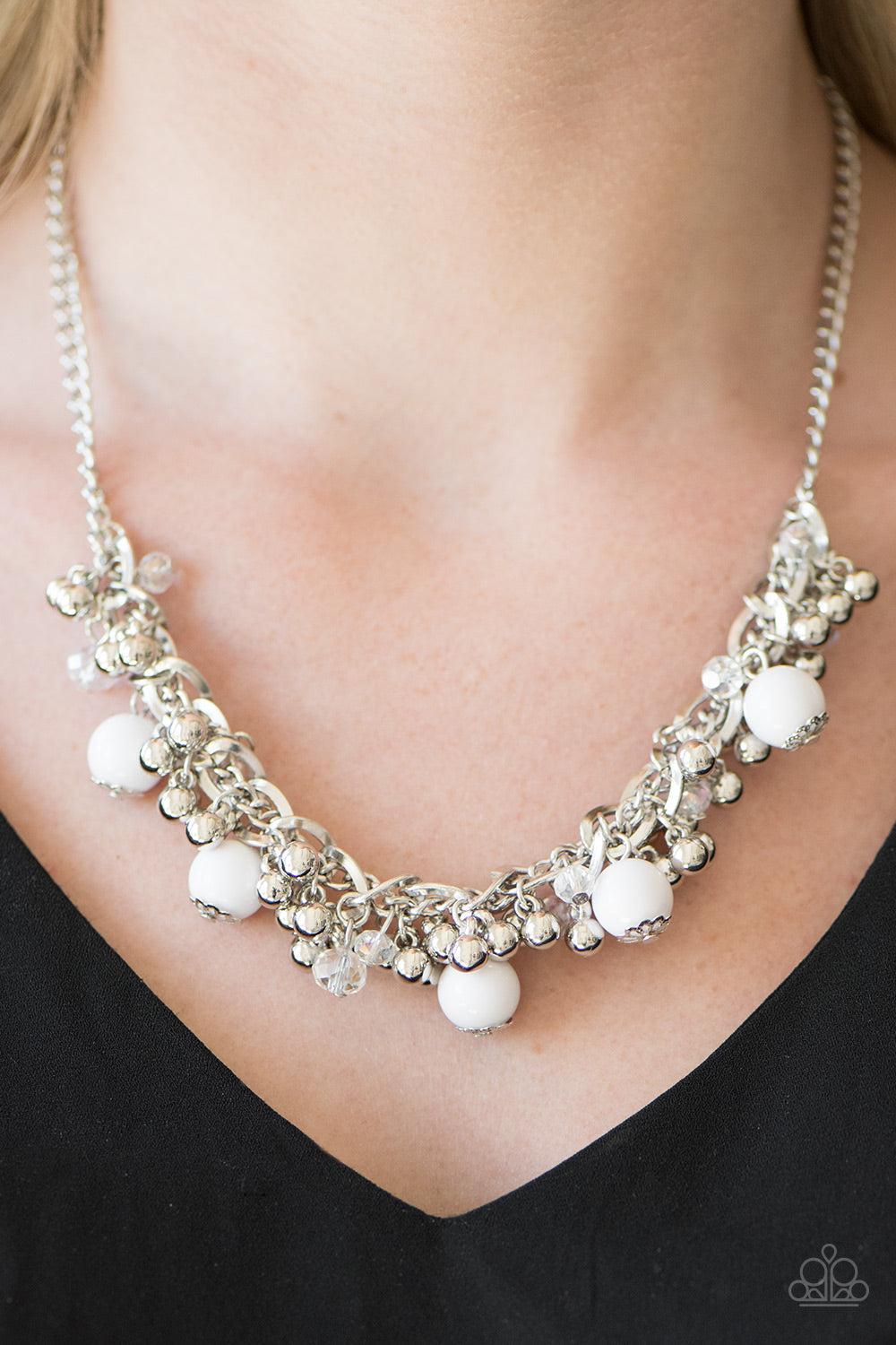 A Pop of Posh - white - Paparazzi necklace