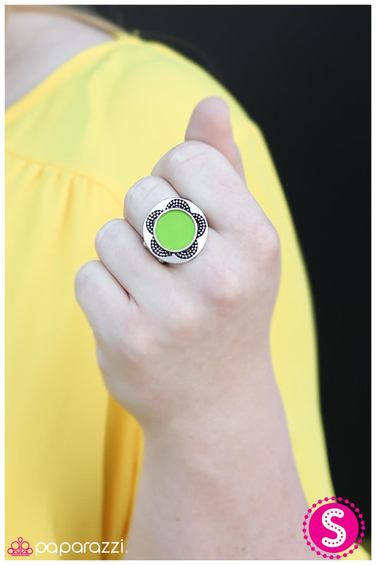 A Sunny Disposition - Green - Paparazzi ring