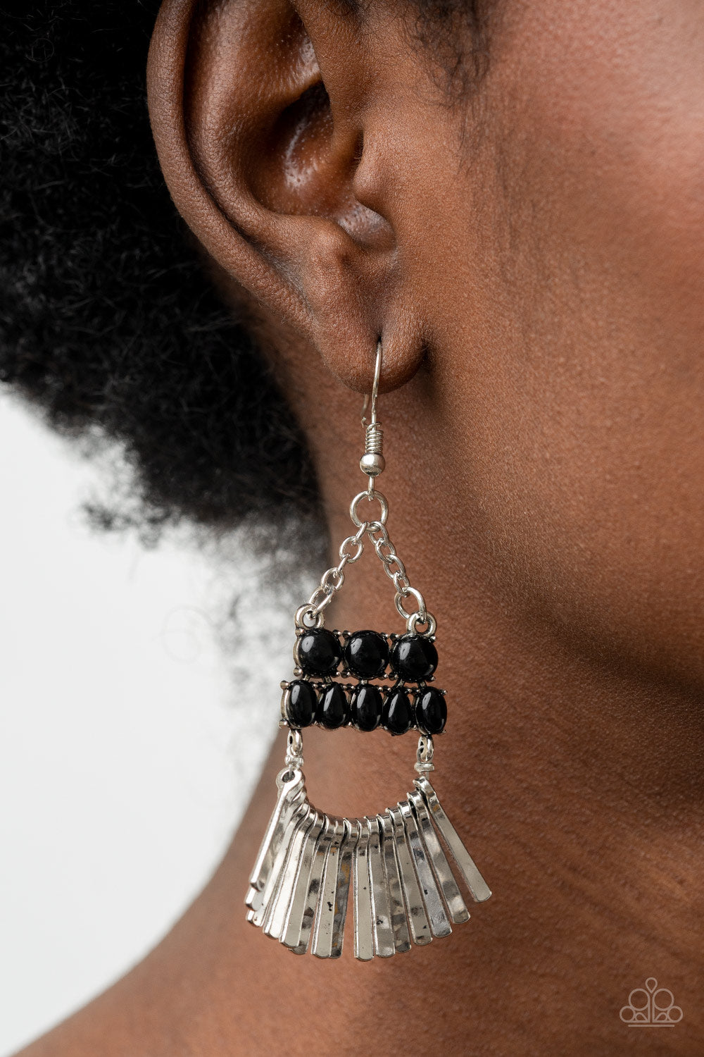 A FLARE For Fierceness - black - Paparazzi earrings