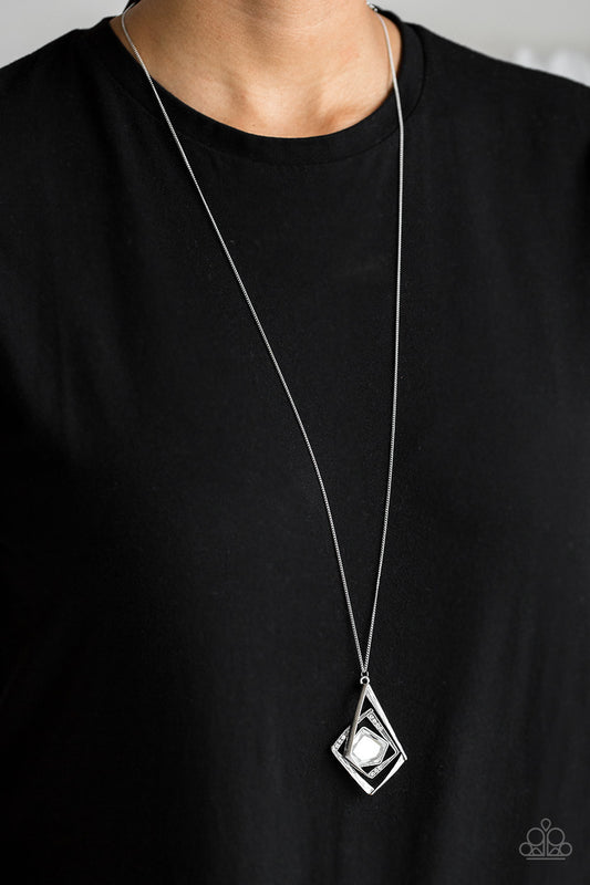 A MODERN Citizen - white - Paparazzi necklace