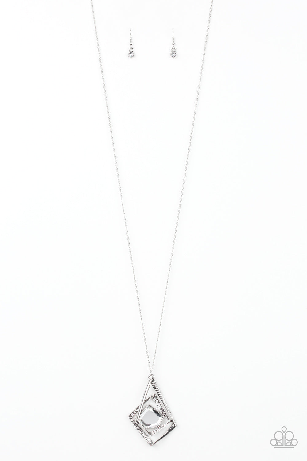 A MODERN Citizen - white - Paparazzi necklace