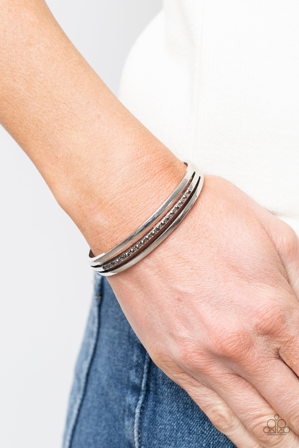 A Point Of Pride - silver - Paparazzi bracelet