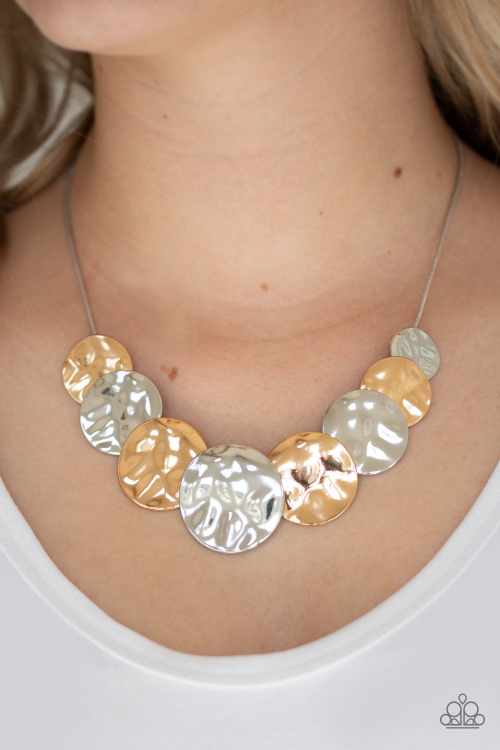 A Daring Discovery-silver-Paparazzi necklace