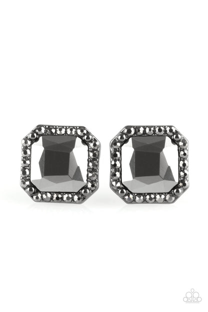 Act Your AGELESS - black - Paparazzi earrings