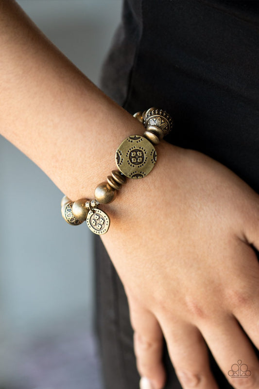 Aesthetic Appeal-brass-Paparazzi bracelet