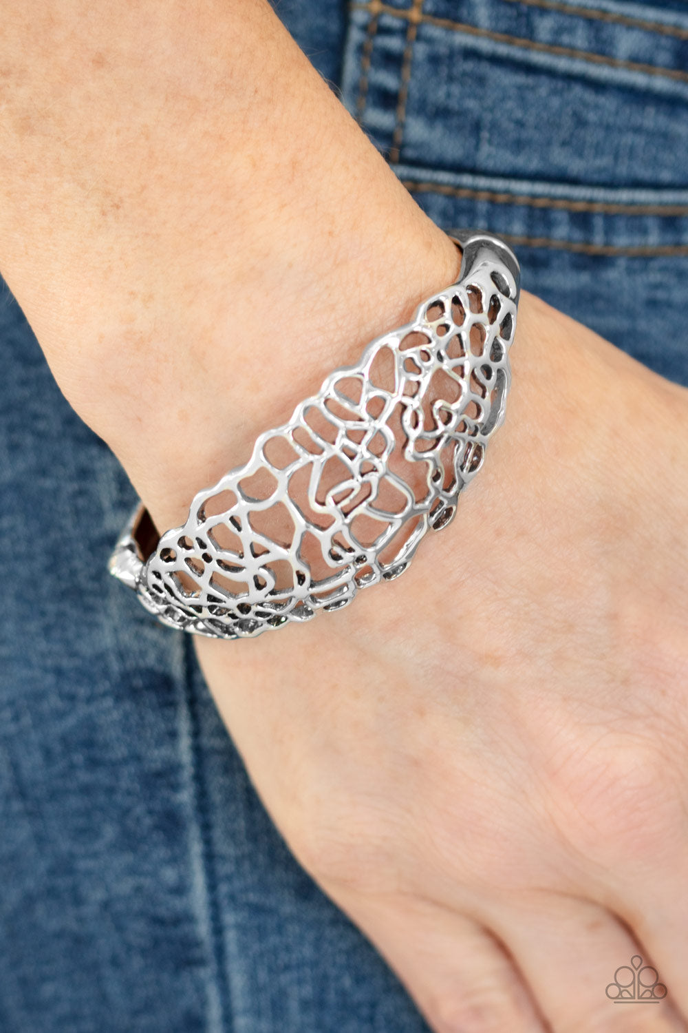 Airy Asymmetry - silver - Paparazzi bracelet