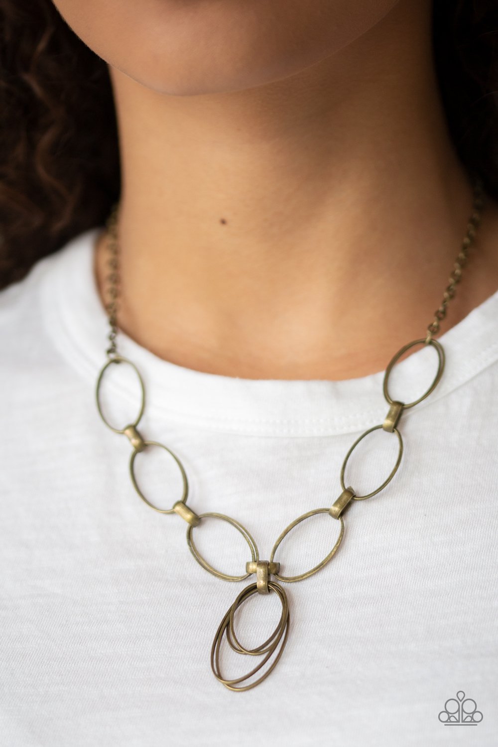 All OVAL Town-brass-Paparazzi necklace