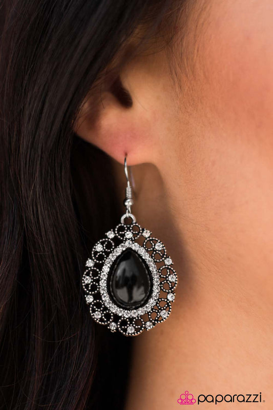 Always Wear Your Crown - Black - Paparazzi earrings