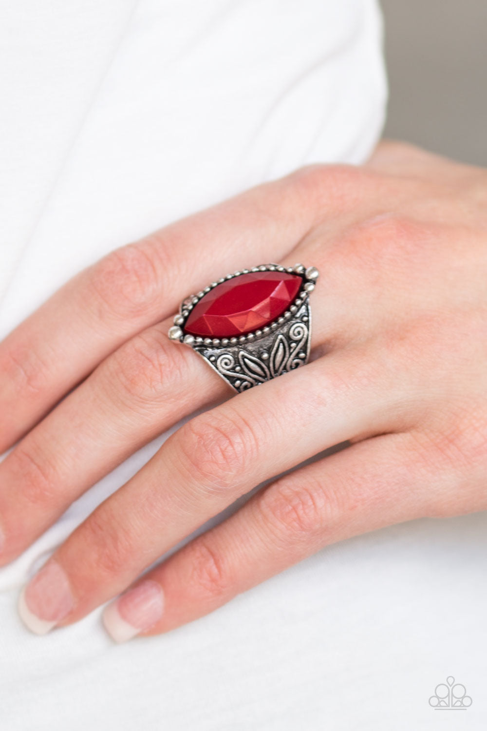 Amazon Adventure - red - Paparazzi ring