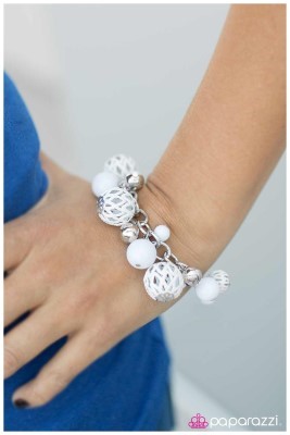 An Eiffel of Wonder - Paparazzi bracelet