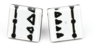 An Abstract Angle - Paparazzi $1 Little Diva earrings