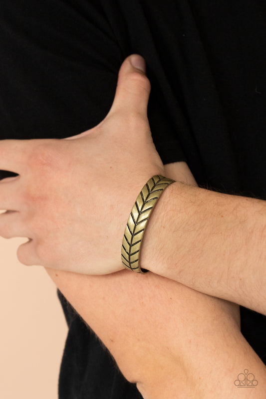 Ancient Archer - brass - Paparazzi mens bracelet
