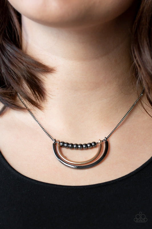 Artificial Arches - black - Paparazzi necklace