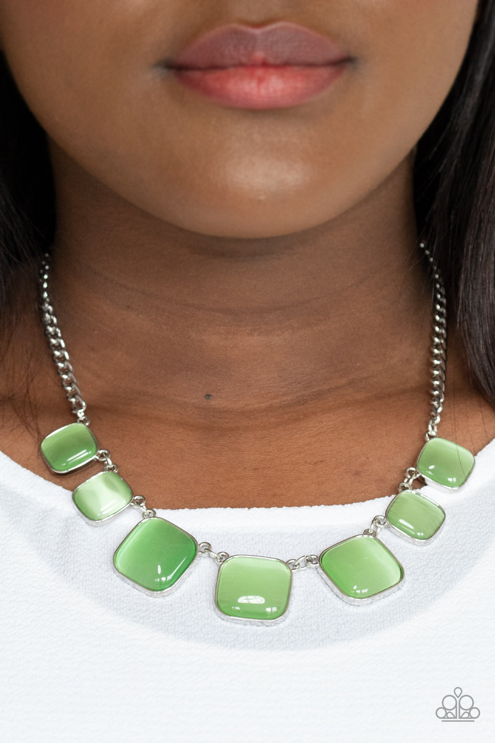 Aura Allure - green - Paparazzi necklace