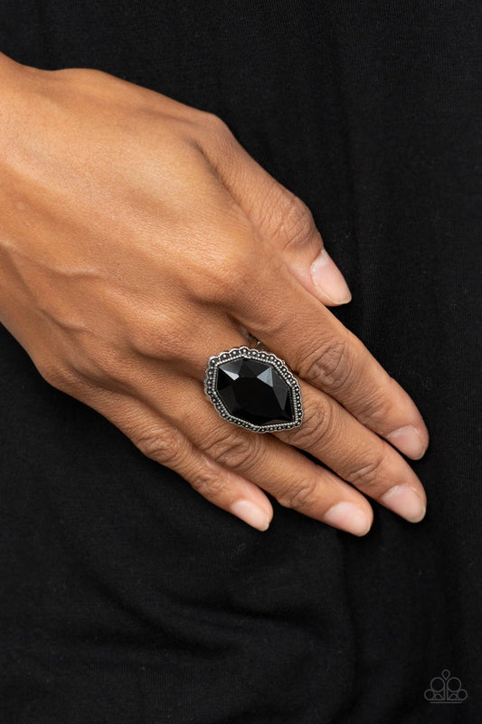 Avant Grandeur - black - Paparazzi ring