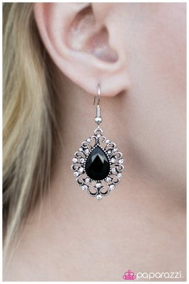 Baby, Youre So Classic - Paparazzi Earrings