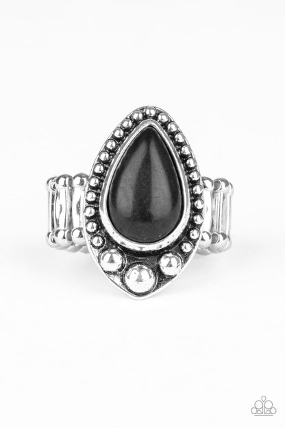 Backroad Bauble - black - Paparazzi ring