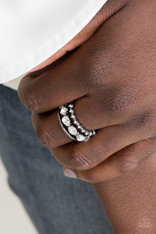 Backstage Sparkle - black - Paparazzi ring