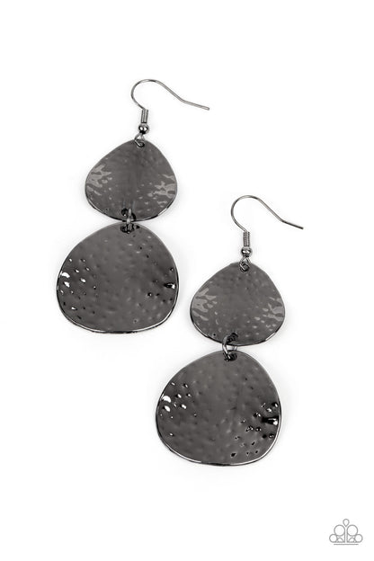 Bait and Switch - black - Paparazzi earrings