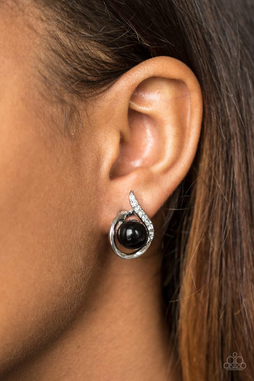 Ballroom Beauty - black - Paparazzi earrings