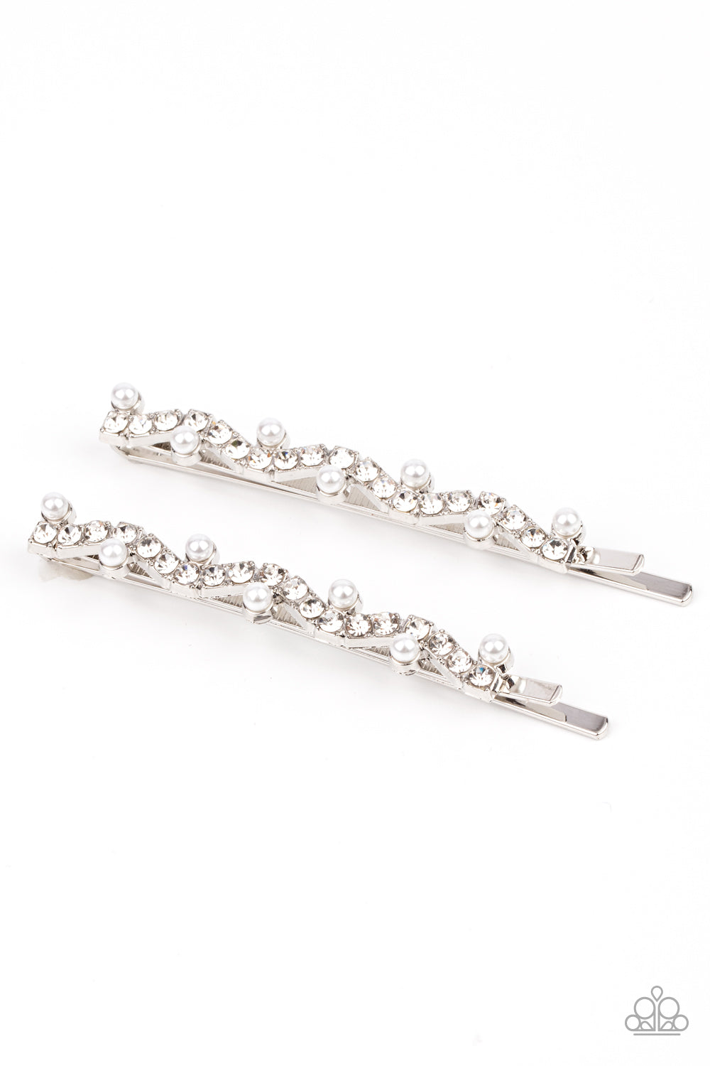 Ballroom Banquet - white - Paparazzi hair clip