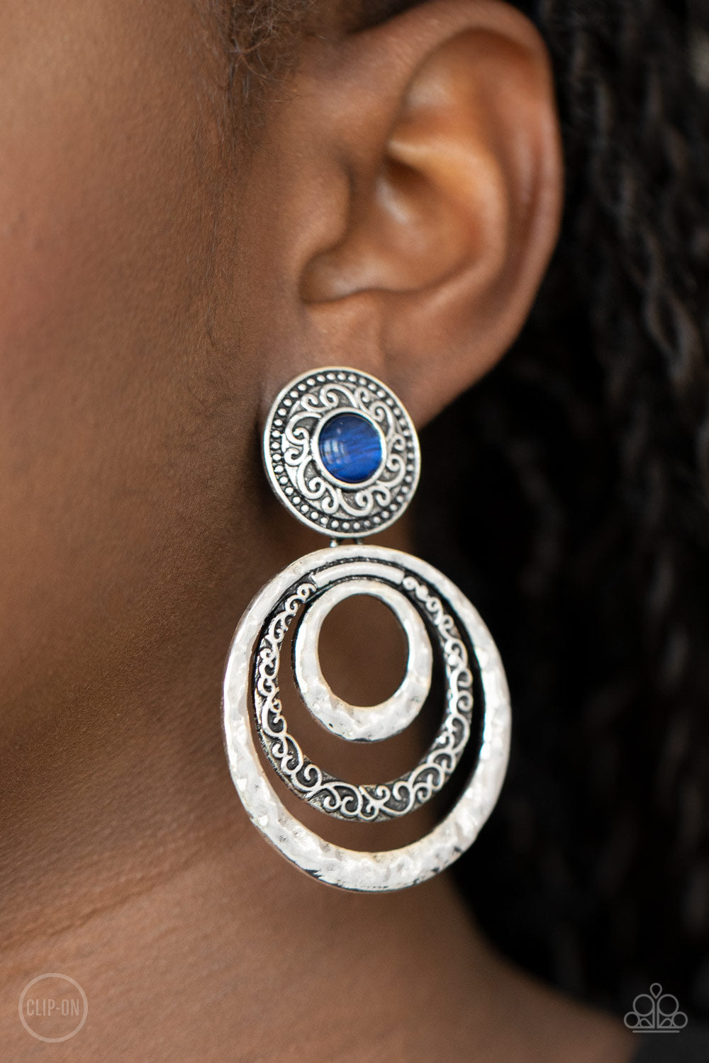 Bare Your Soul - blue - Paparazzi CLIP ON earrings