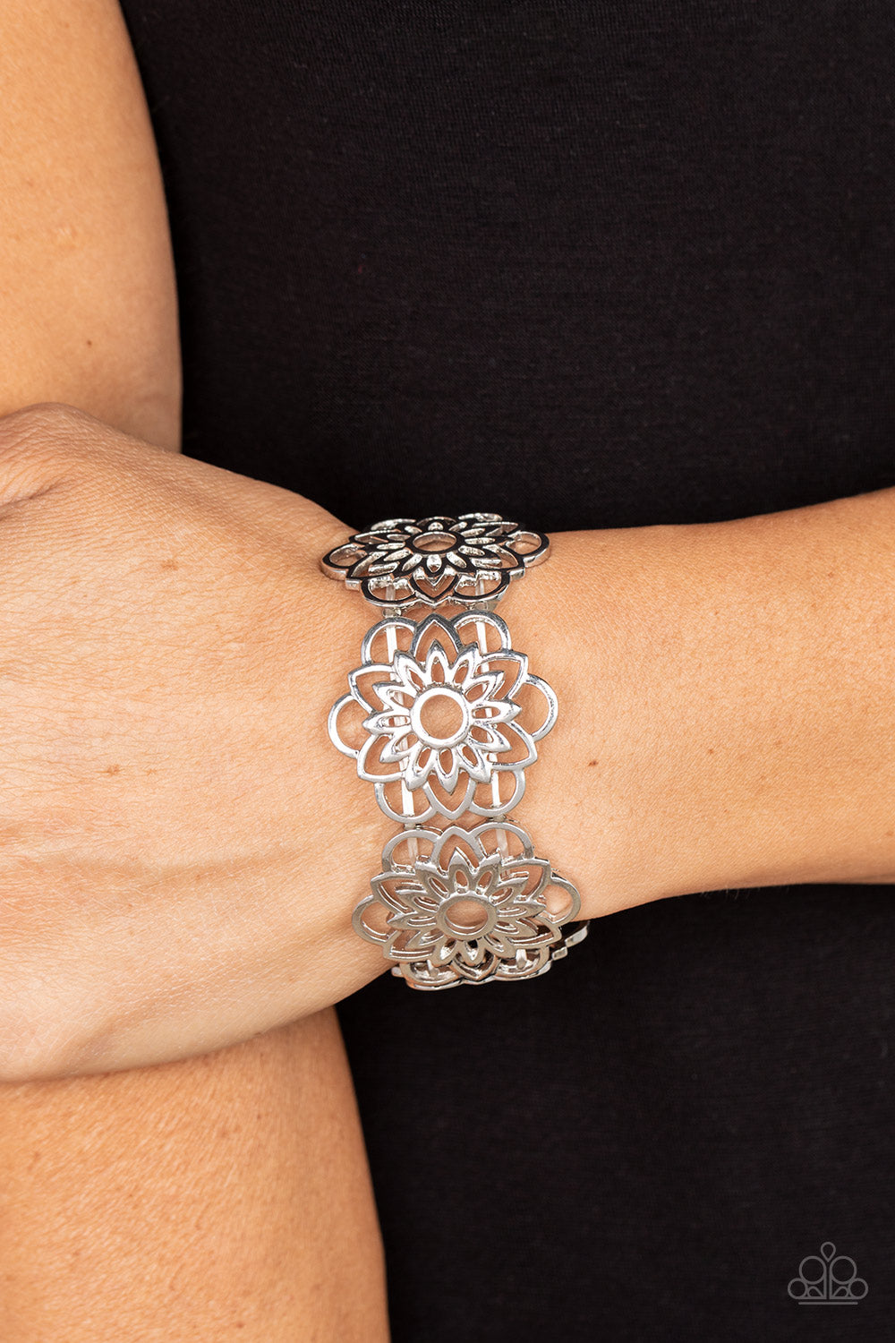 Baroque Bouquet - silver - Paparazzi bracelet