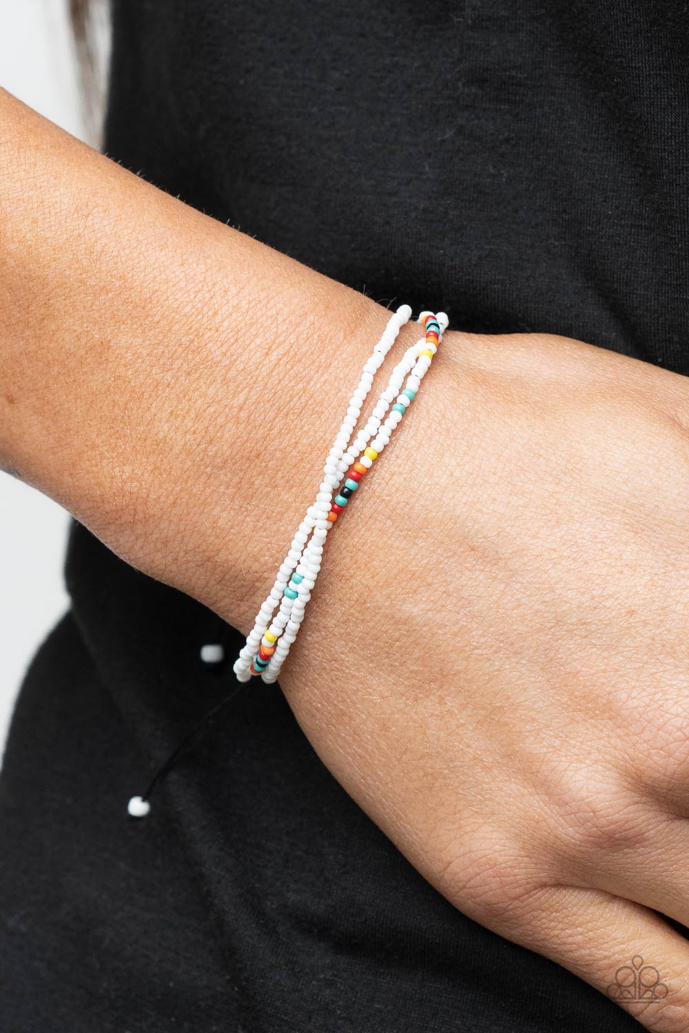 Basecamp Boyfriend - white - Paparazzi bracelet