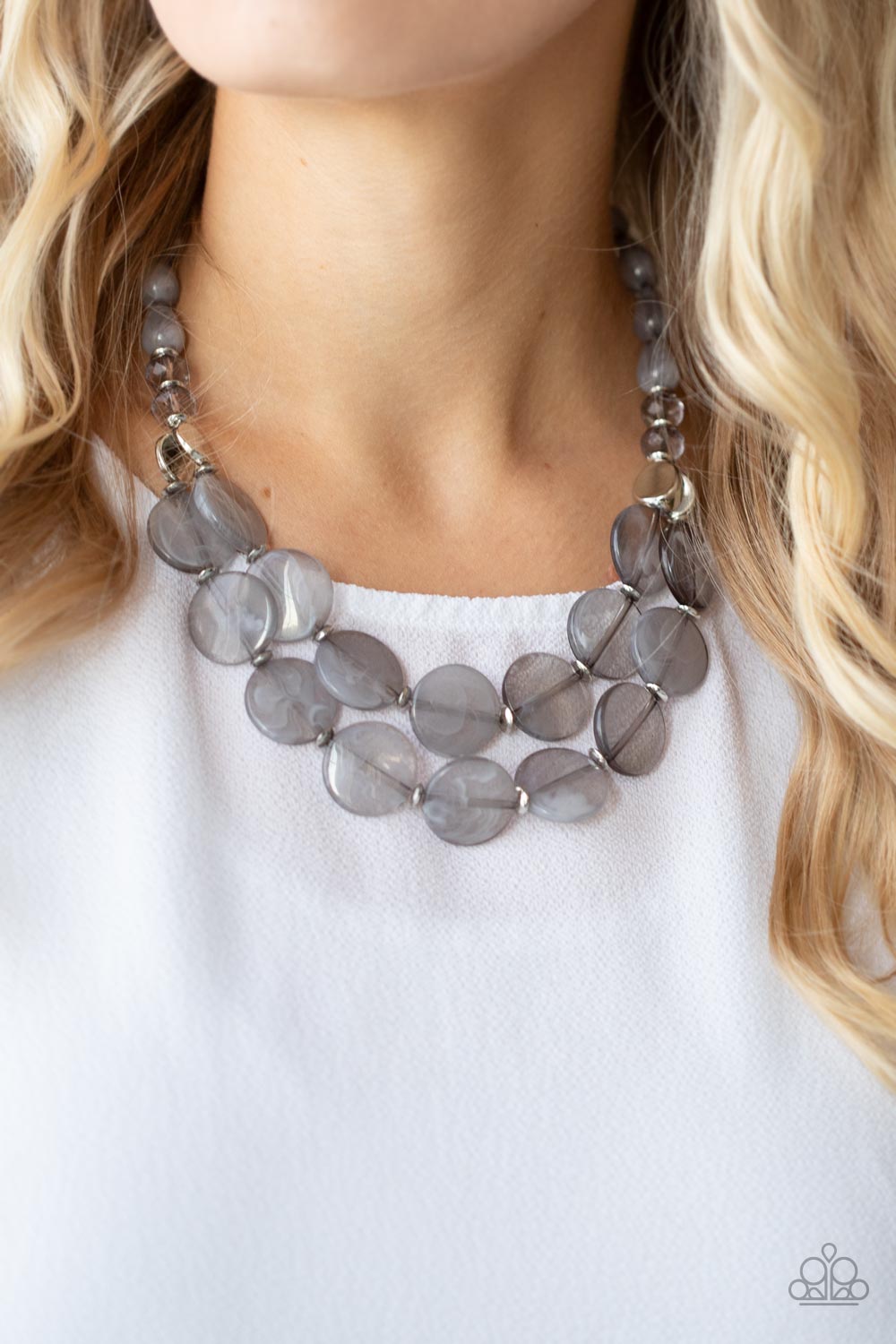 Beach Day Demure - silver - Paparazzi necklace