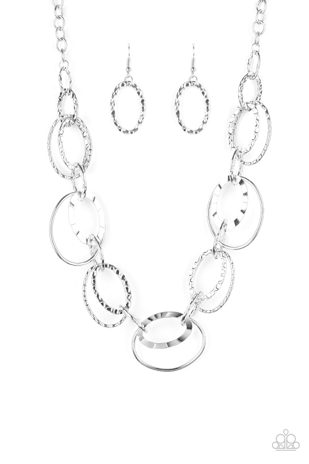 Bend OVAL Backwards - silver - Paparazzi necklace
