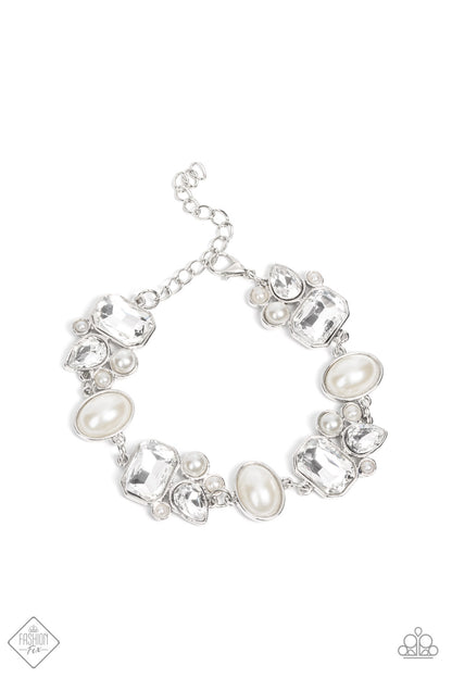 Best in SHOWSTOPPING - white - Paparazzi bracelet