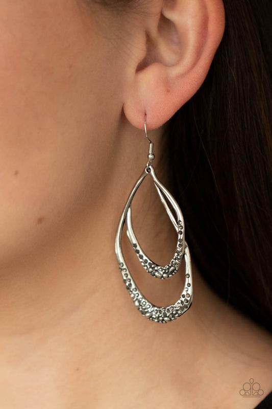 Beyond Your GLEAMS - silver - Paparazzi earrings