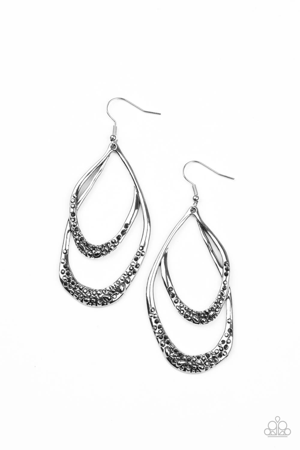 Beyond Your GLEAMS - silver - Paparazzi earrings