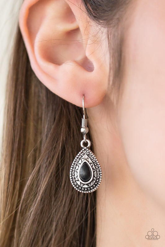Blazing Beauty - black - Paparazzi earrings