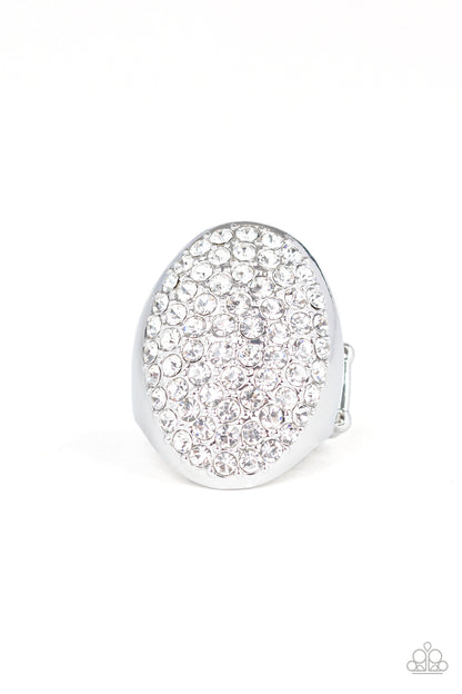 Bling Scene - white - Paparazzi ring