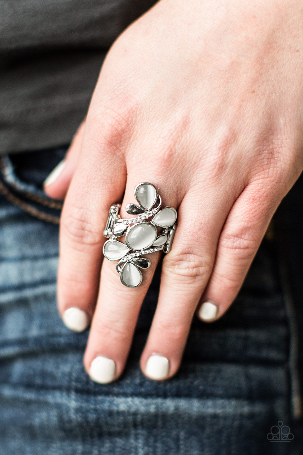 Bliss Out - white - Paparazzi ring