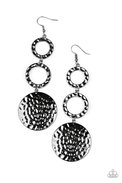 Blooming Baubles - black - Paparazzi earrings